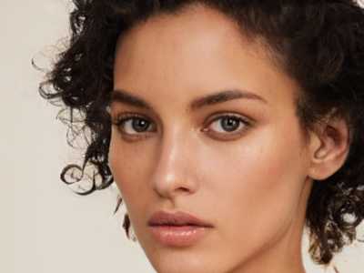 许昌隆胸手术价格影响因素及妙桃假体解析