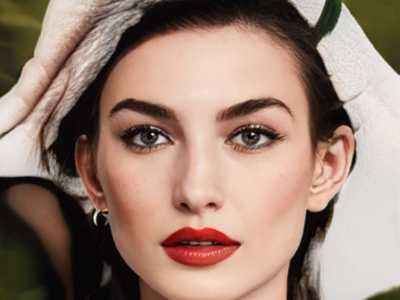 高龄生育母亲可以向谁寻求专业的支持和帮助?